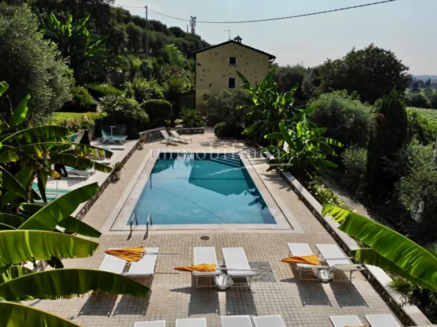 Immagine 50 di Rustico / casale in vendita  a Bardolino