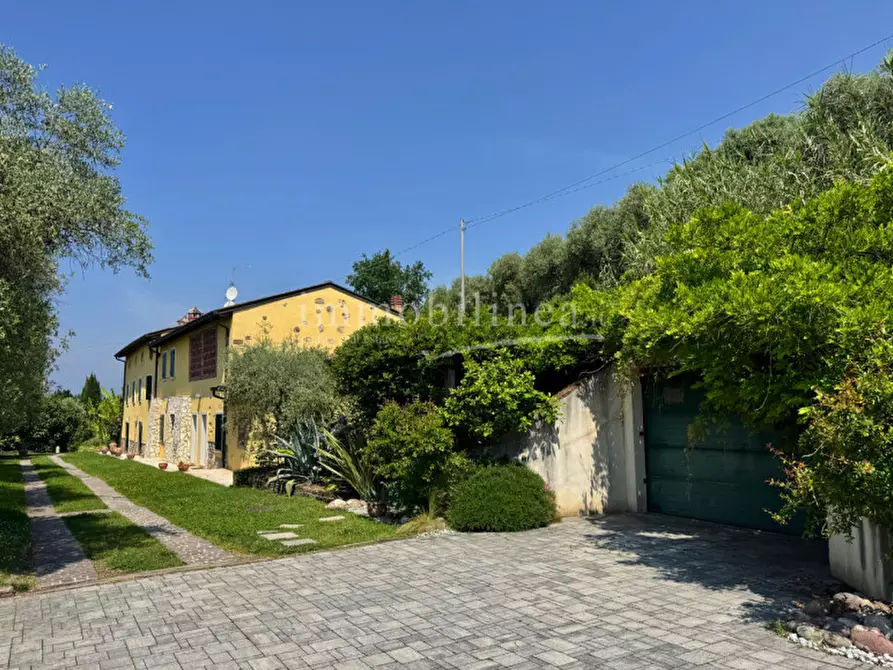 Immagine 55 di Rustico / casale in vendita  a Bardolino