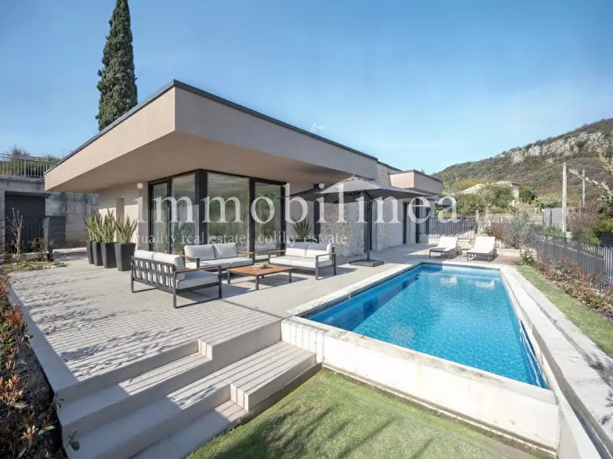 Immagine 1 di Casa bifamiliare in vendita  in Cortina - Marciaga a Costermano sul Garda