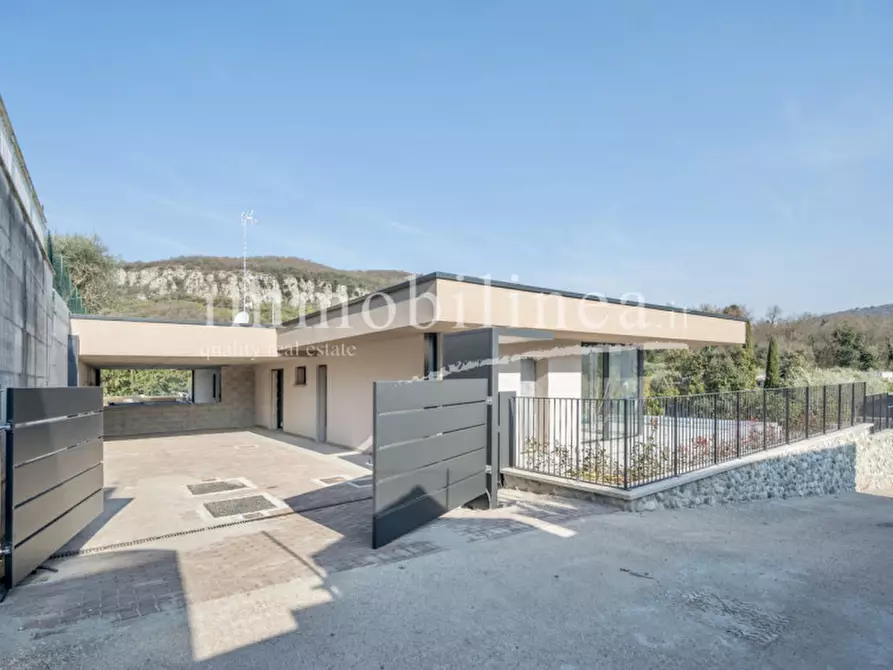 Immagine 7 di Casa bifamiliare in vendita  in Cortina - Marciaga a Costermano sul Garda