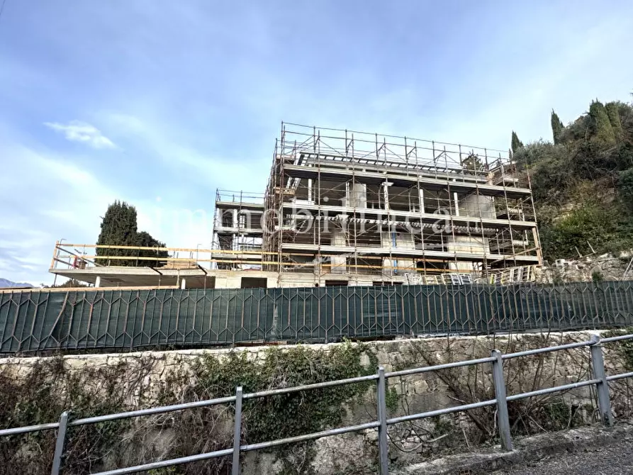 Immagine 21 di Appartamento in vendita  in Pai a Torri Del Benaco