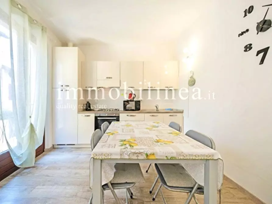 Immagine 6 di Appartamento in vendita  in Corso Dante Alighieri a Torri Del Benaco