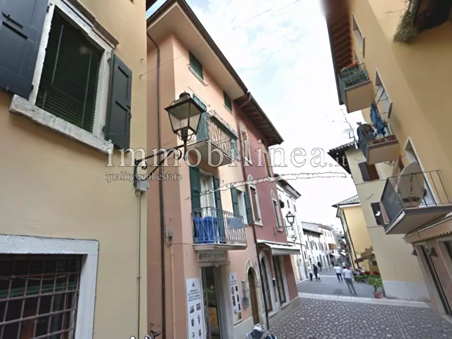 Immagine 17 di Appartamento in vendita  in Corso Dante Alighieri a Torri Del Benaco