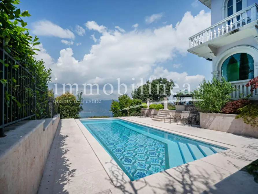 Immagine 1 di Villa in vendita  in Via Monsignor G. Lenotti a San Zeno Di Montagna