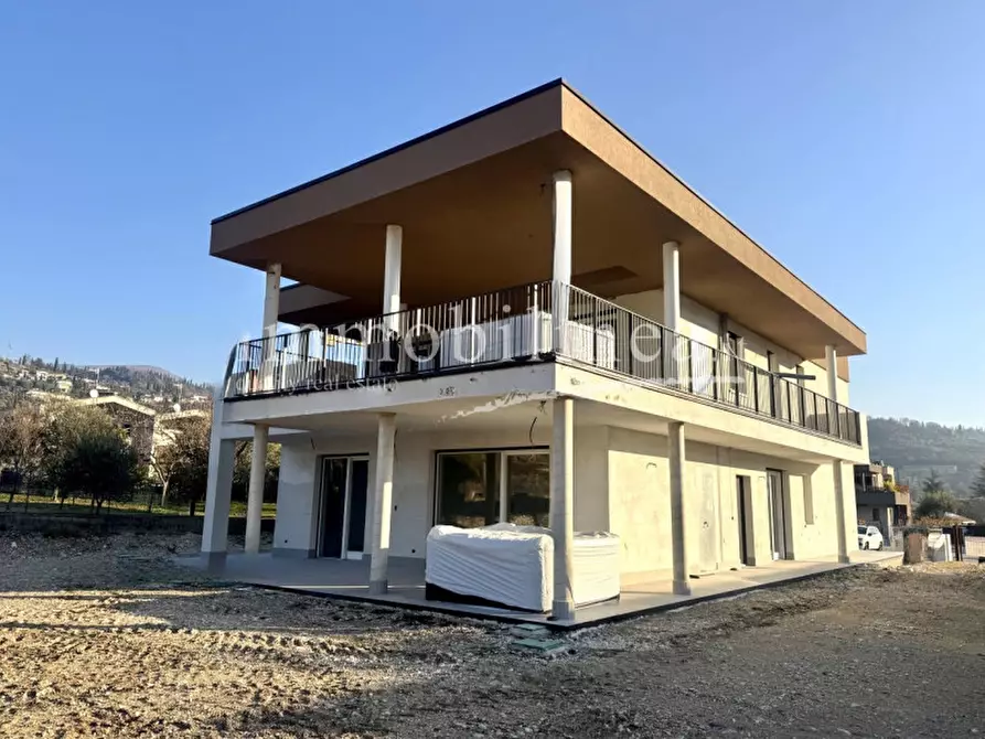 Immagine 4 di Appartamento in vendita  in via Giare a Garda