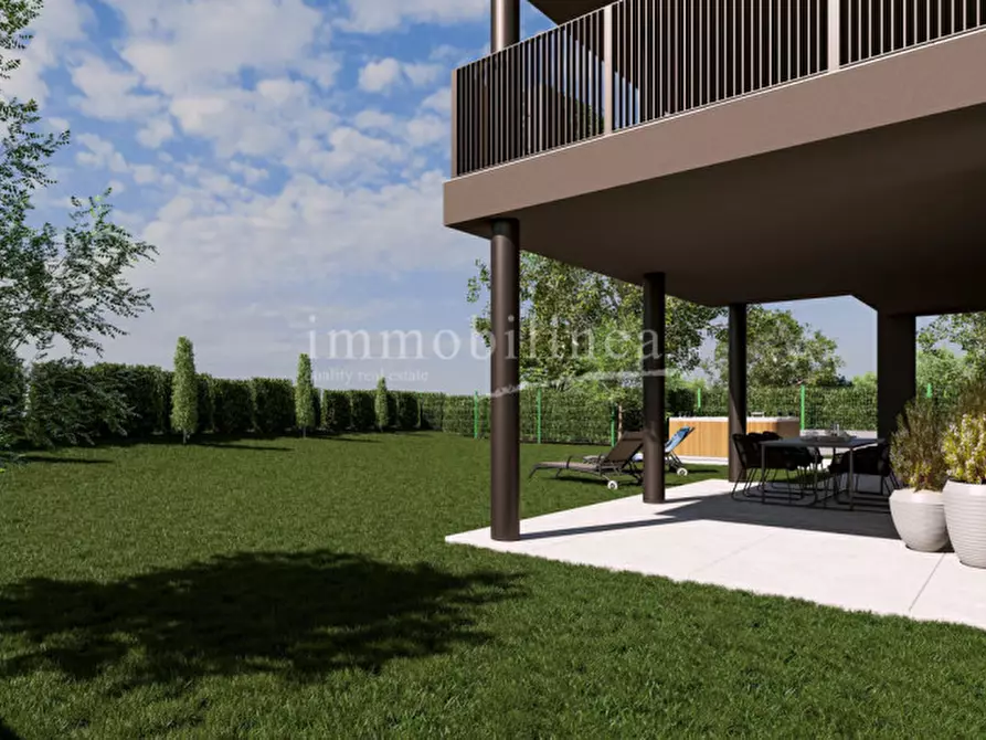 Immagine 8 di Appartamento in vendita  in via Giare a Garda