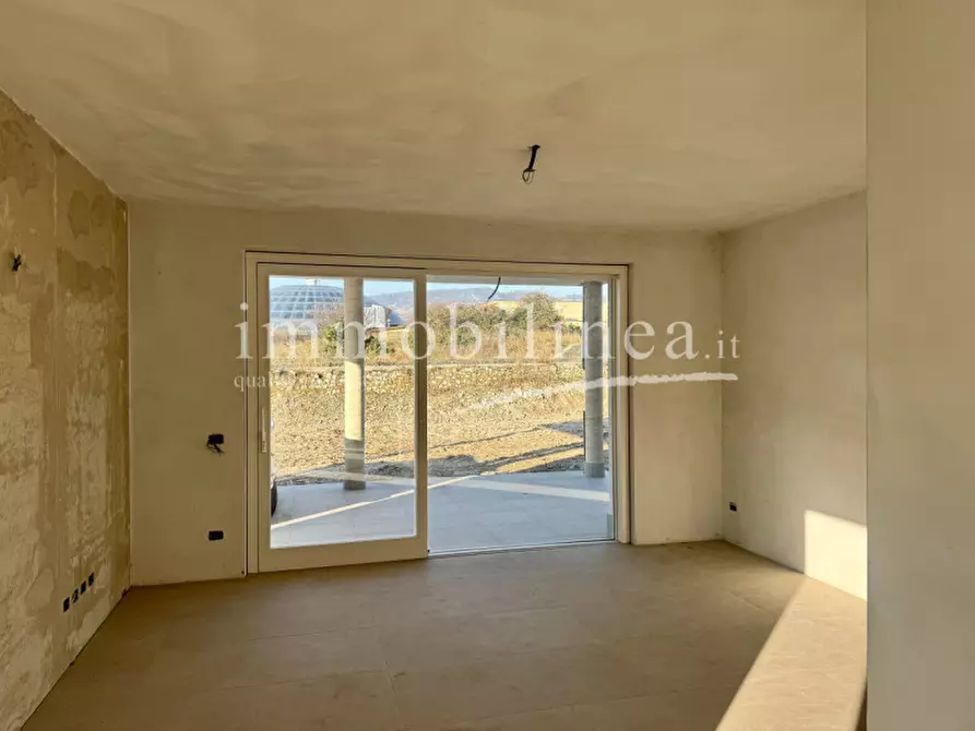 Immagine 12 di Appartamento in vendita  in via Giare a Garda