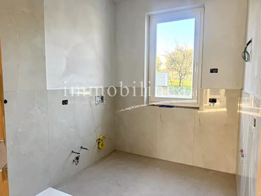 Immagine 14 di Appartamento in vendita  in via Giare a Garda