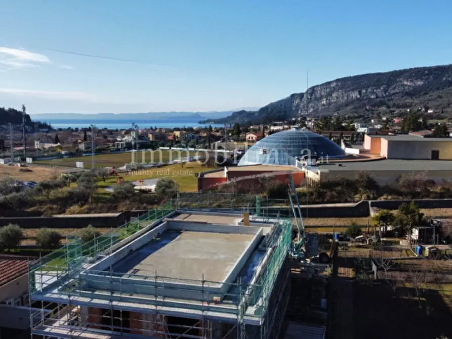 Immagine 17 di Appartamento in vendita  in via Giare a Garda