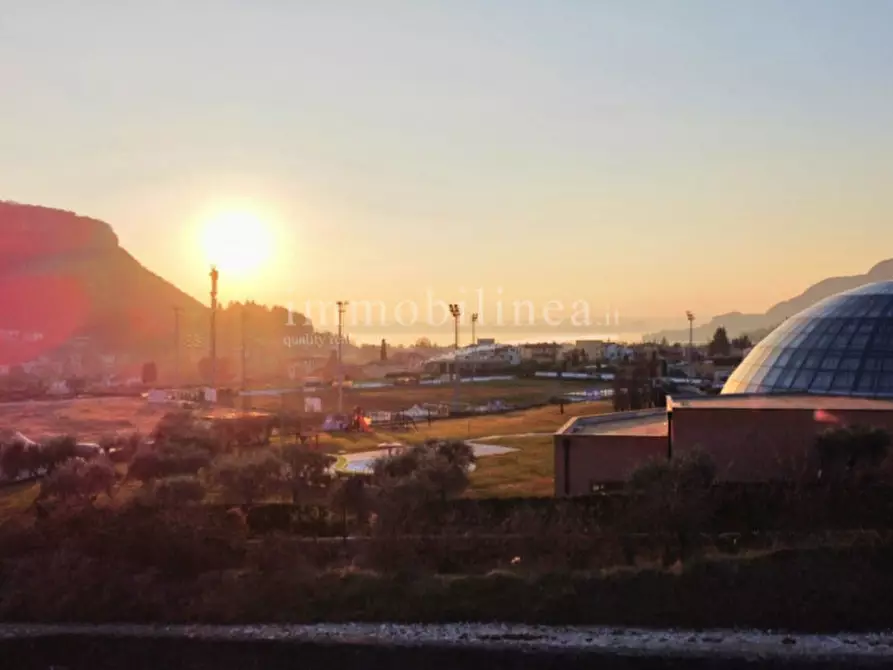 Immagine 20 di Appartamento in vendita  in via Giare a Garda