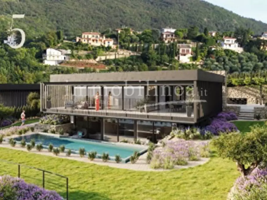 Immagine 3 di Villa in vendita  in Ville Benacvs a Torri Del Benaco