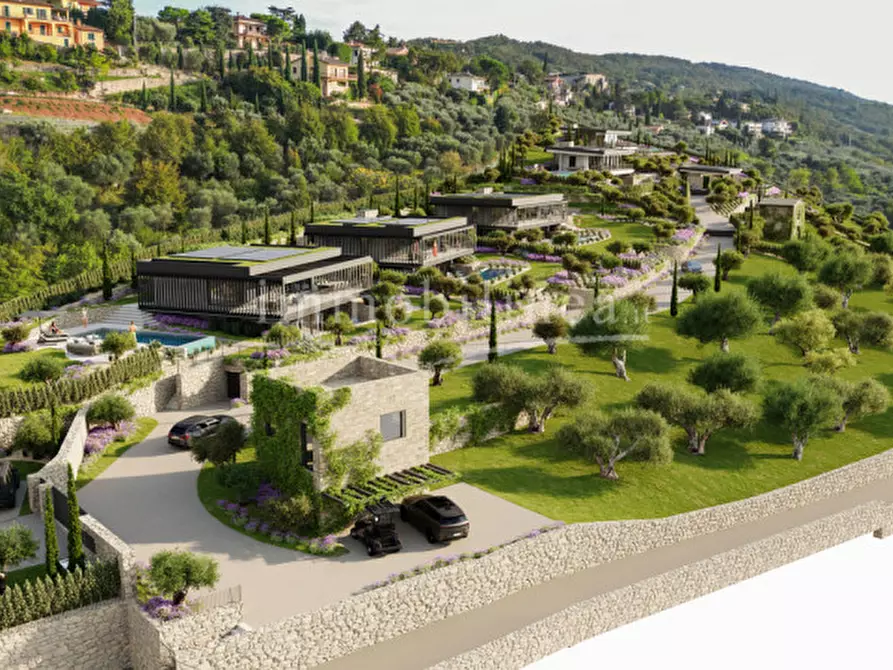 Immagine 4 di Villa in vendita  in Ville Benacvs a Torri Del Benaco