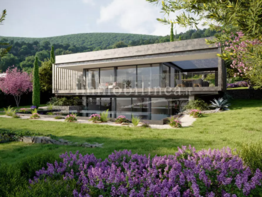 Immagine 11 di Villa in vendita  in Ville Benacvs a Torri Del Benaco