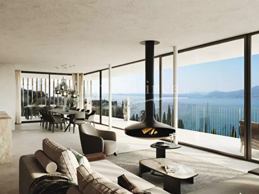 Immagine 17 di Villa in vendita  in Ville Benacvs a Torri Del Benaco