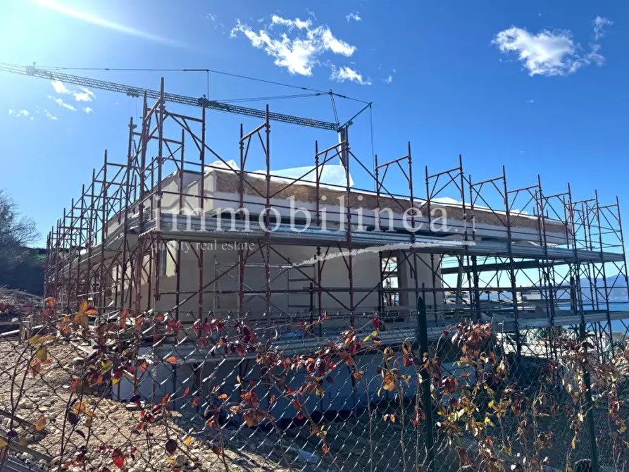 Immagine 24 di Villa in vendita  in Ville Benacvs a Torri Del Benaco