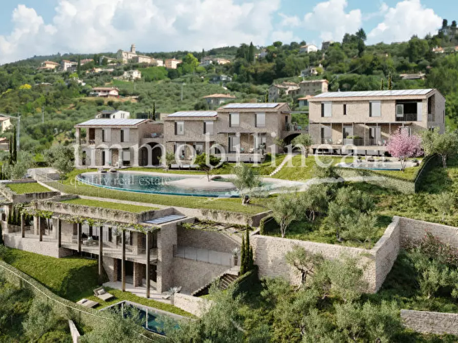 Immagine 2 di Appartamento in vendita  in Ca' Sevino a Torri Del Benaco