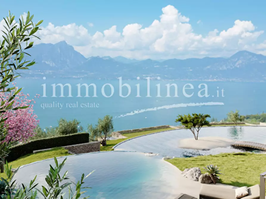 Immagine 2 di Appartamento in vendita  in Ca' Sevino a Torri Del Benaco