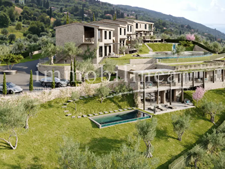 Immagine 14 di Appartamento in vendita  in Ca' Sevino a Torri Del Benaco