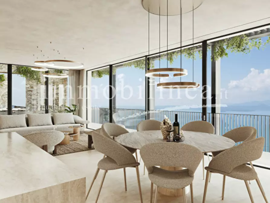 Immagine 21 di Appartamento in vendita  in Ca' Sevino a Torri Del Benaco