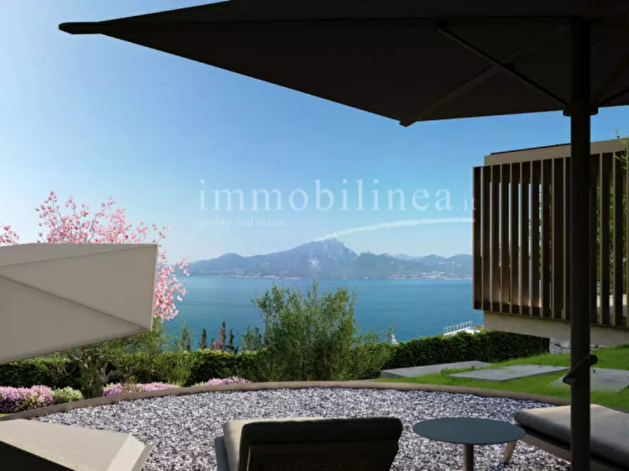Immagine 4 di Villa in vendita  in Rossone a Torri Del Benaco