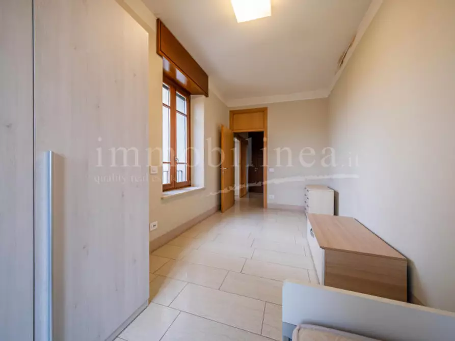 Immagine 19 di Palazzo in vendita  in Via Fratelli Lavanda a Torri Del Benaco