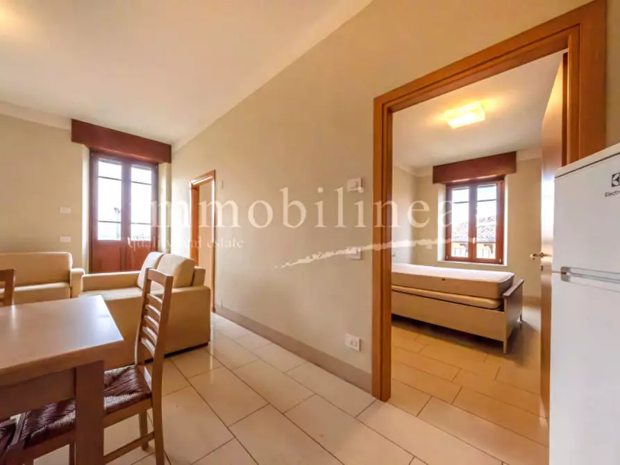 Immagine 30 di Palazzo in vendita  in Via Fratelli Lavanda a Torri Del Benaco