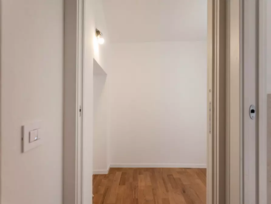 Immagine 13 di Attico in vendita  in lungolago barbaran a Torri Del Benaco