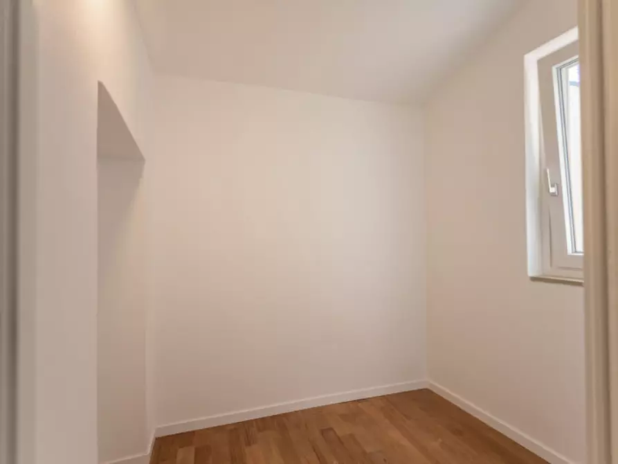 Immagine 14 di Attico in vendita  in lungolago barbaran a Torri Del Benaco