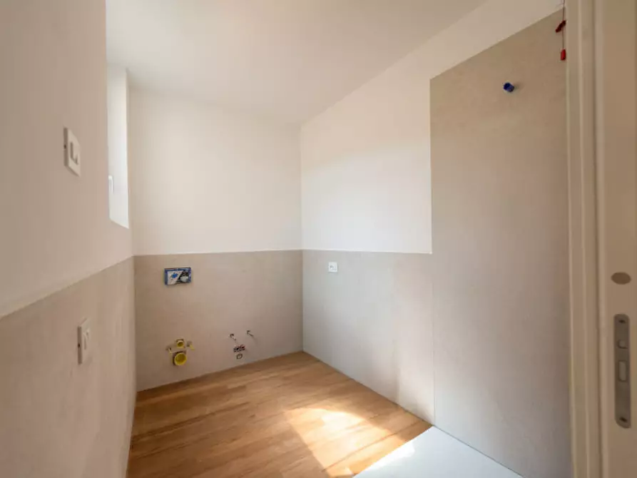 Immagine 15 di Attico in vendita  in lungolago barbaran a Torri Del Benaco