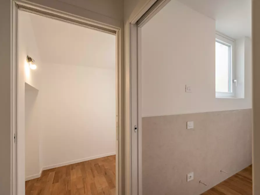 Immagine 16 di Attico in vendita  in lungolago barbaran a Torri Del Benaco