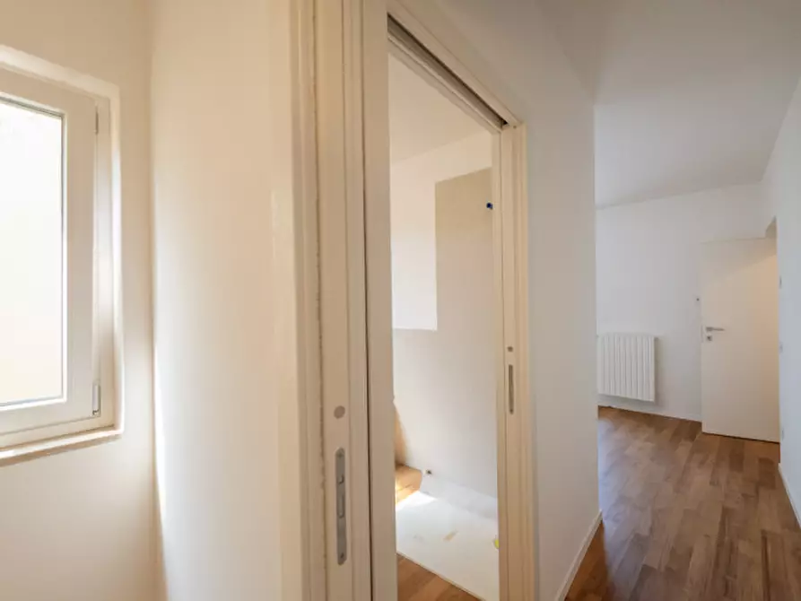 Immagine 17 di Attico in vendita  in lungolago barbaran a Torri Del Benaco