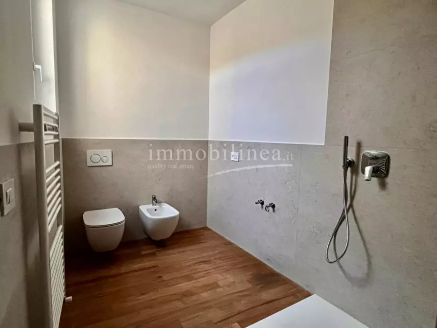 Immagine 28 di Attico in vendita  in lungolago barbaran a Torri Del Benaco