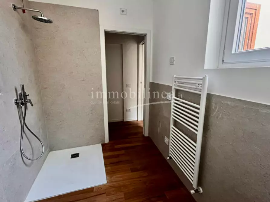 Immagine 43 di Attico in vendita  in lungolago barbaran a Torri Del Benaco