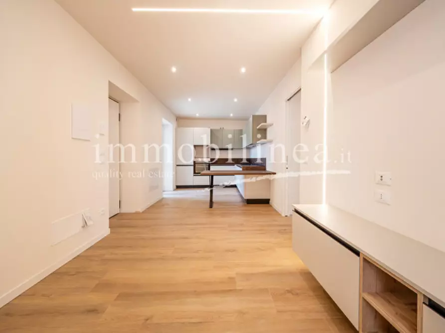 Immagine 7 di Appartamento in vendita  in Via Fratelli Canestrali a Costermano sul Garda