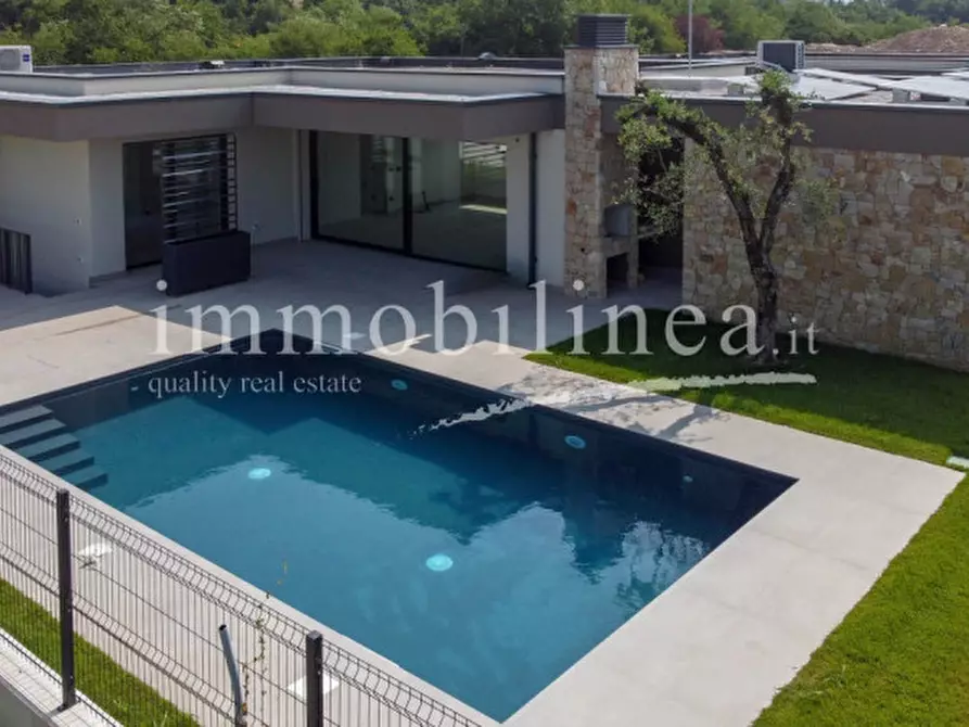 Immagine 6 di Villa in vendita  in Rossar a Costermano sul Garda