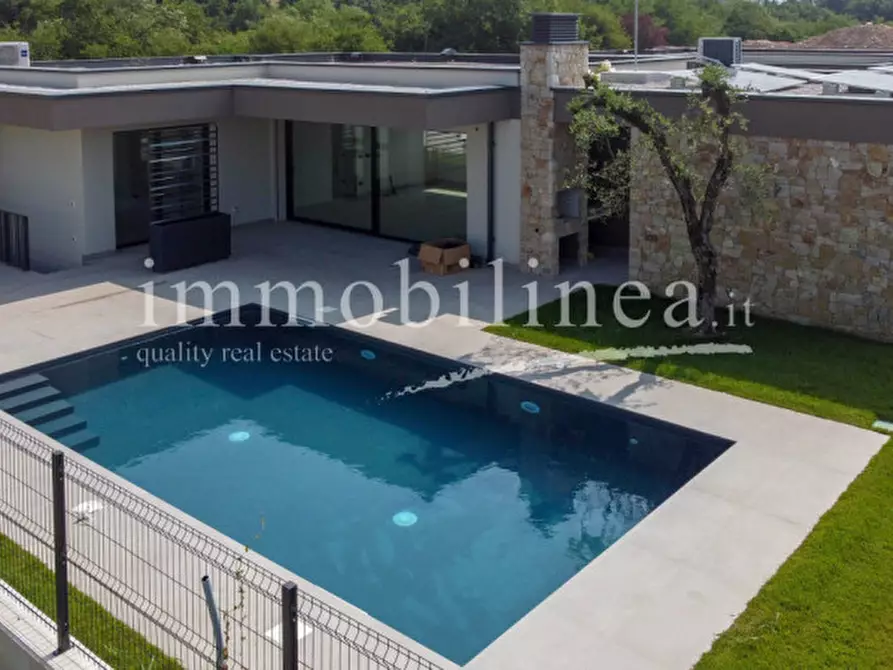 Immagine 6 di Villa in vendita  in Rossar a Costermano sul Garda
