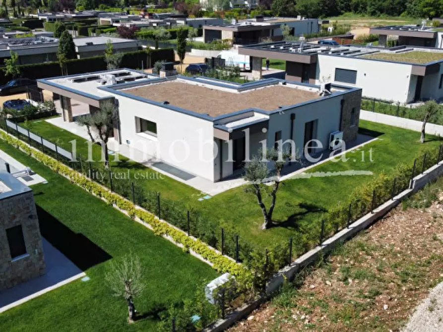 Immagine 6 di Villa in vendita  in Rossar a Costermano sul Garda