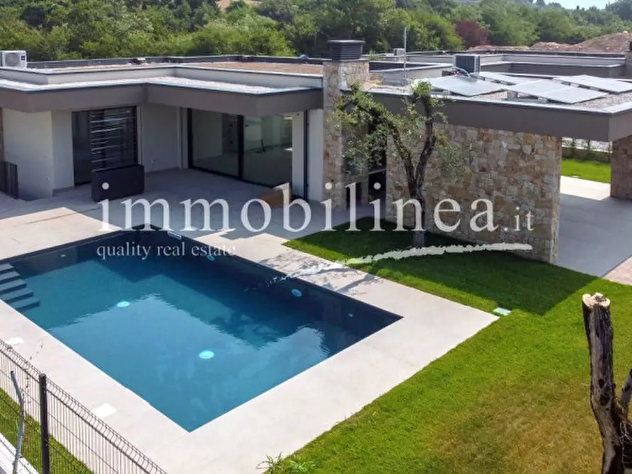 Immagine 9 di Villa in vendita  in Rossar a Costermano sul Garda