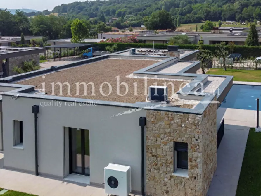 Immagine 12 di Villa in vendita  in Rossar a Costermano sul Garda