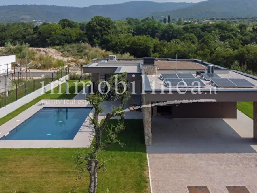 Immagine 13 di Villa in vendita  in Rossar a Costermano sul Garda