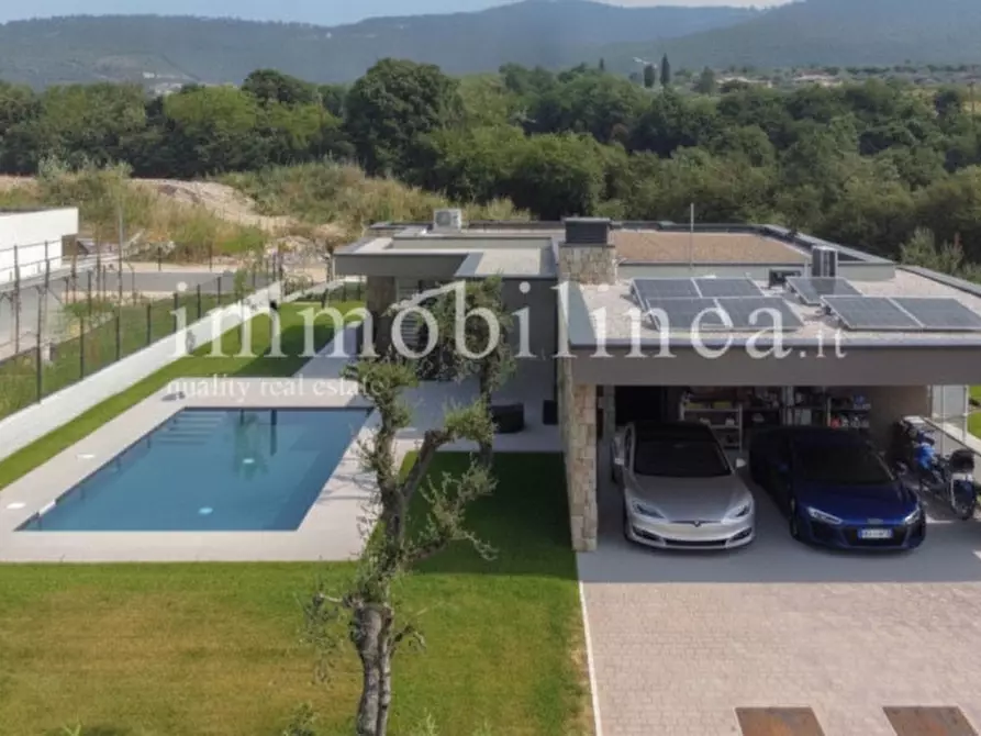Immagine 14 di Villa in vendita  in Rossar a Costermano sul Garda
