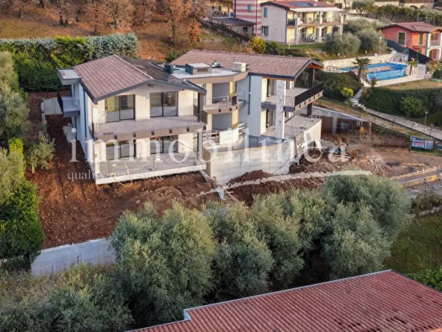 Immagine 4 di Appartamento in vendita  in Via Cà Bianca a Torri Del Benaco