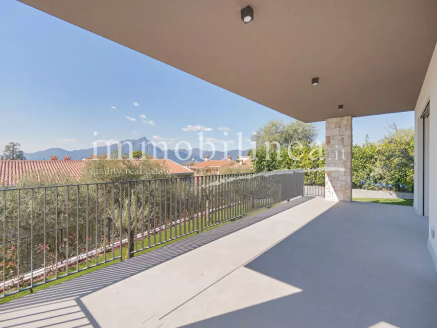 Immagine 8 di Appartamento in vendita  in Via Cà Bianca a Torri Del Benaco