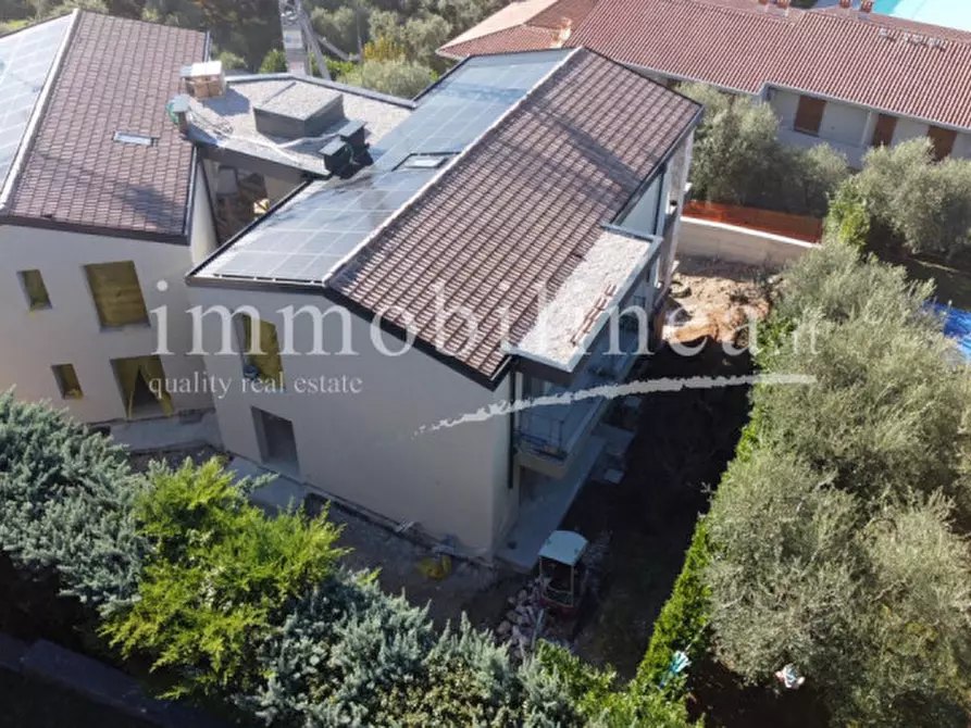 Immagine 15 di Appartamento in vendita  in Via Cà Bianca a Torri Del Benaco