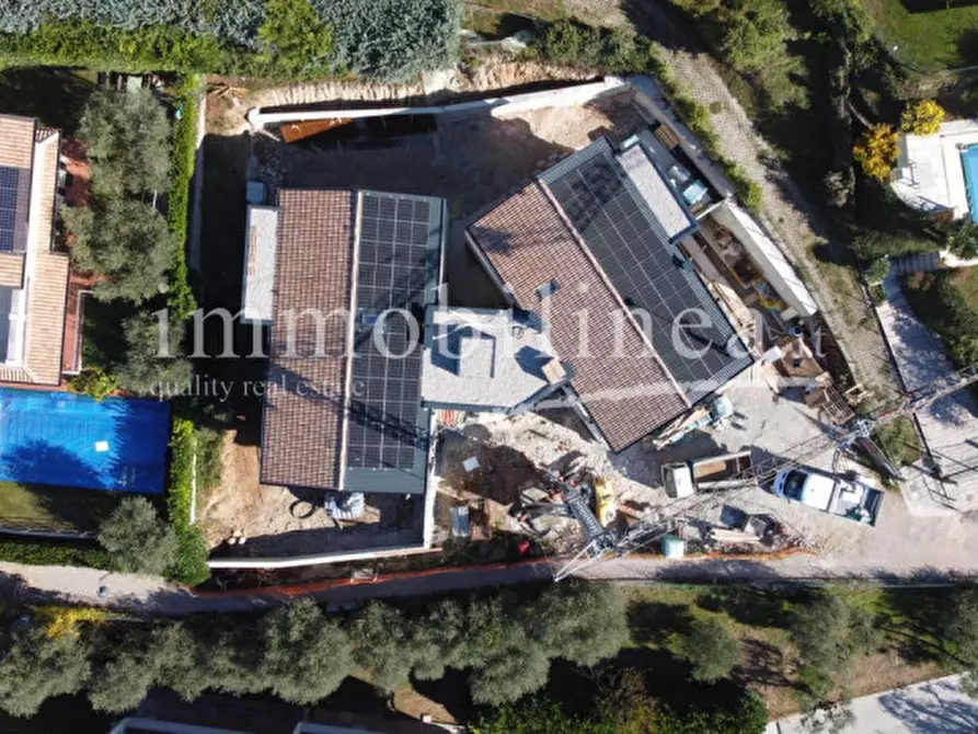 Immagine 16 di Appartamento in vendita  in Via Cà Bianca a Torri Del Benaco