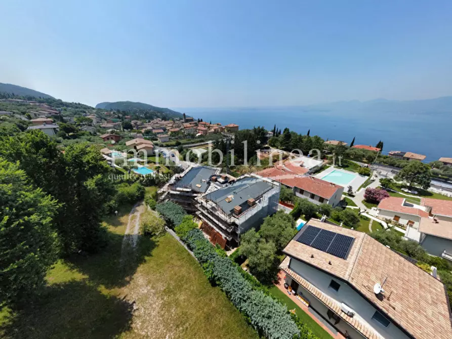 Immagine 17 di Appartamento in vendita  in Via Cà Bianca a Torri Del Benaco