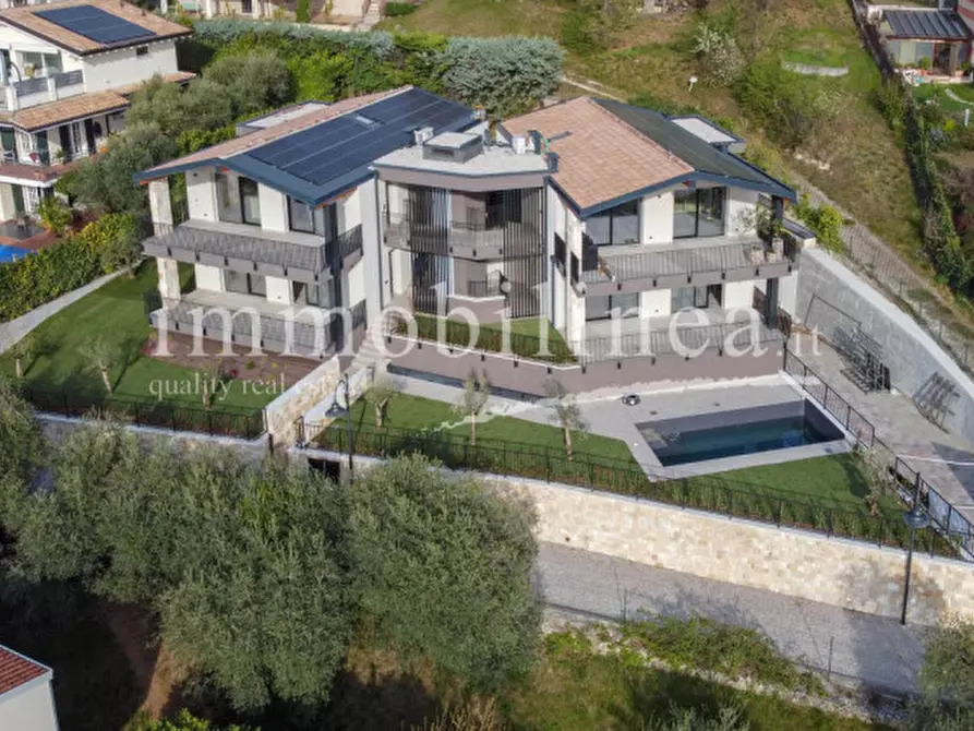 Immagine 29 di Appartamento in vendita  in Via Cà Bianca a Torri Del Benaco