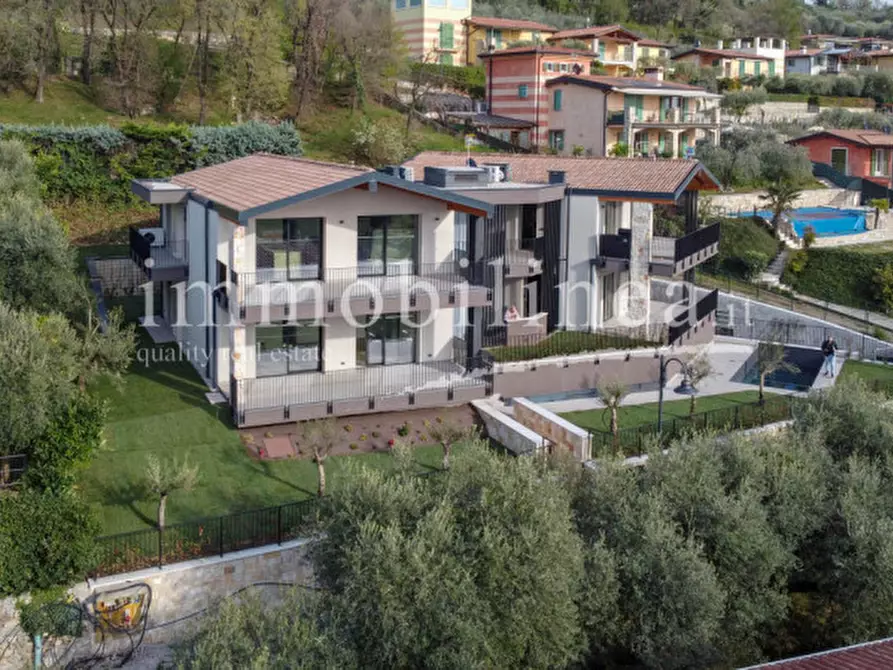 Immagine 31 di Appartamento in vendita  in Via Cà Bianca a Torri Del Benaco