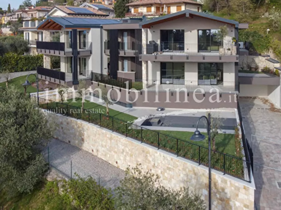 Immagine 34 di Appartamento in vendita  in Via Cà Bianca a Torri Del Benaco