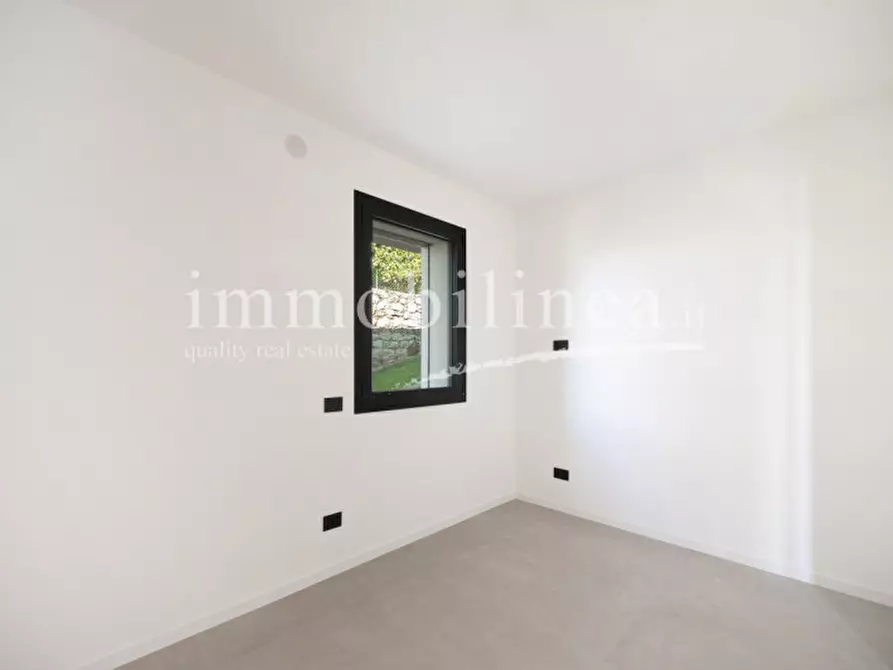 Immagine 40 di Appartamento in vendita  in Via Cà Bianca a Torri Del Benaco